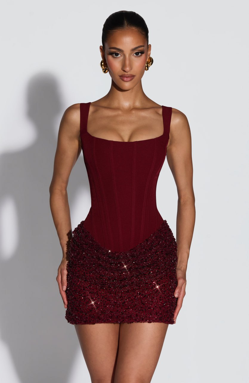 Carmen | Vestido Corto Ajustado con Corsé