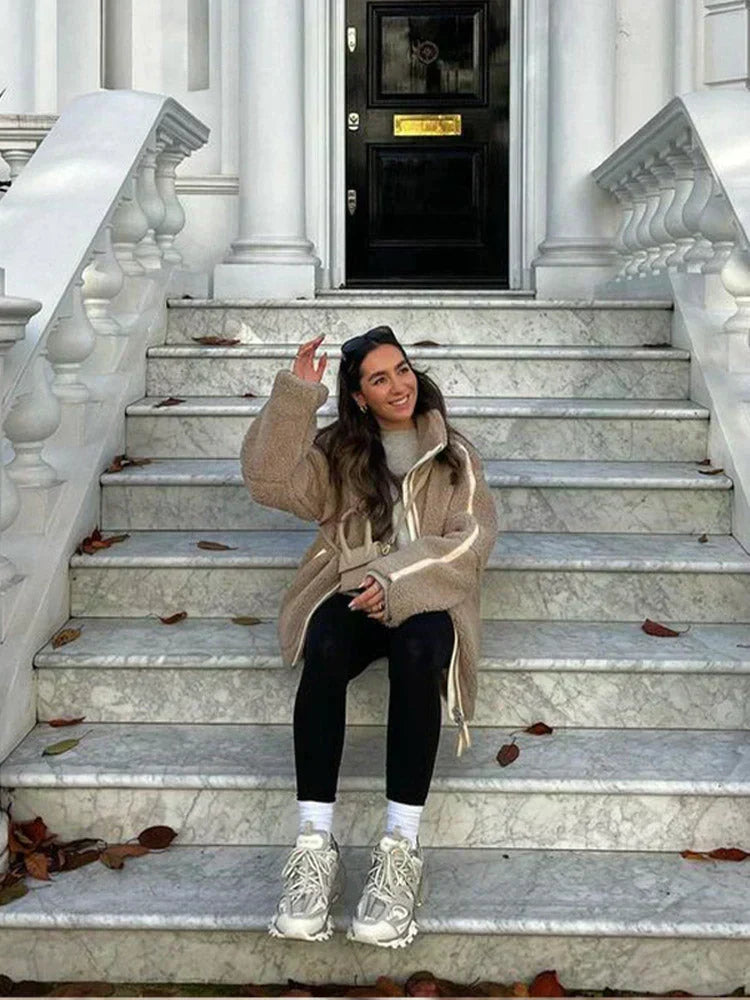 Aitana | Chaqueta Teddy Oversize con Cuello Alto
