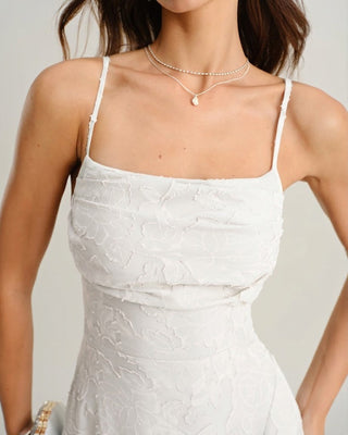 Macarena | Vestido Largo de Jacquard con Espalda Cruzada – Blanco